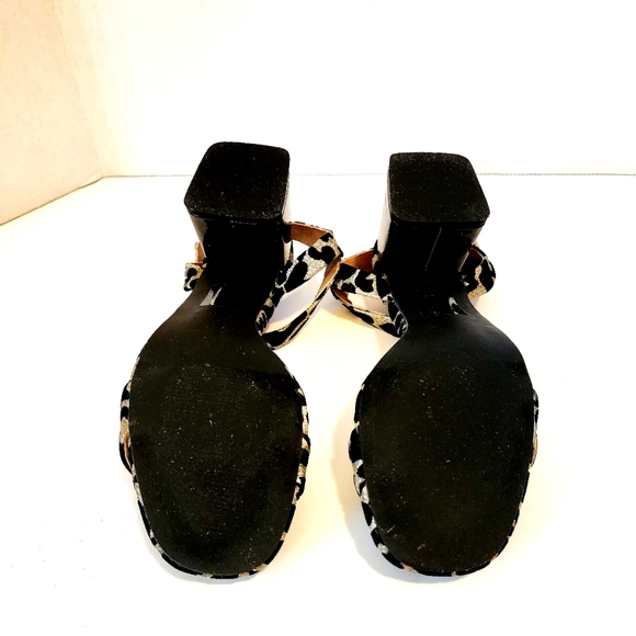 Betsey Johnson Light Gold Leopard Ankle Strap Chunky Block Heels - Picture 8 of 9